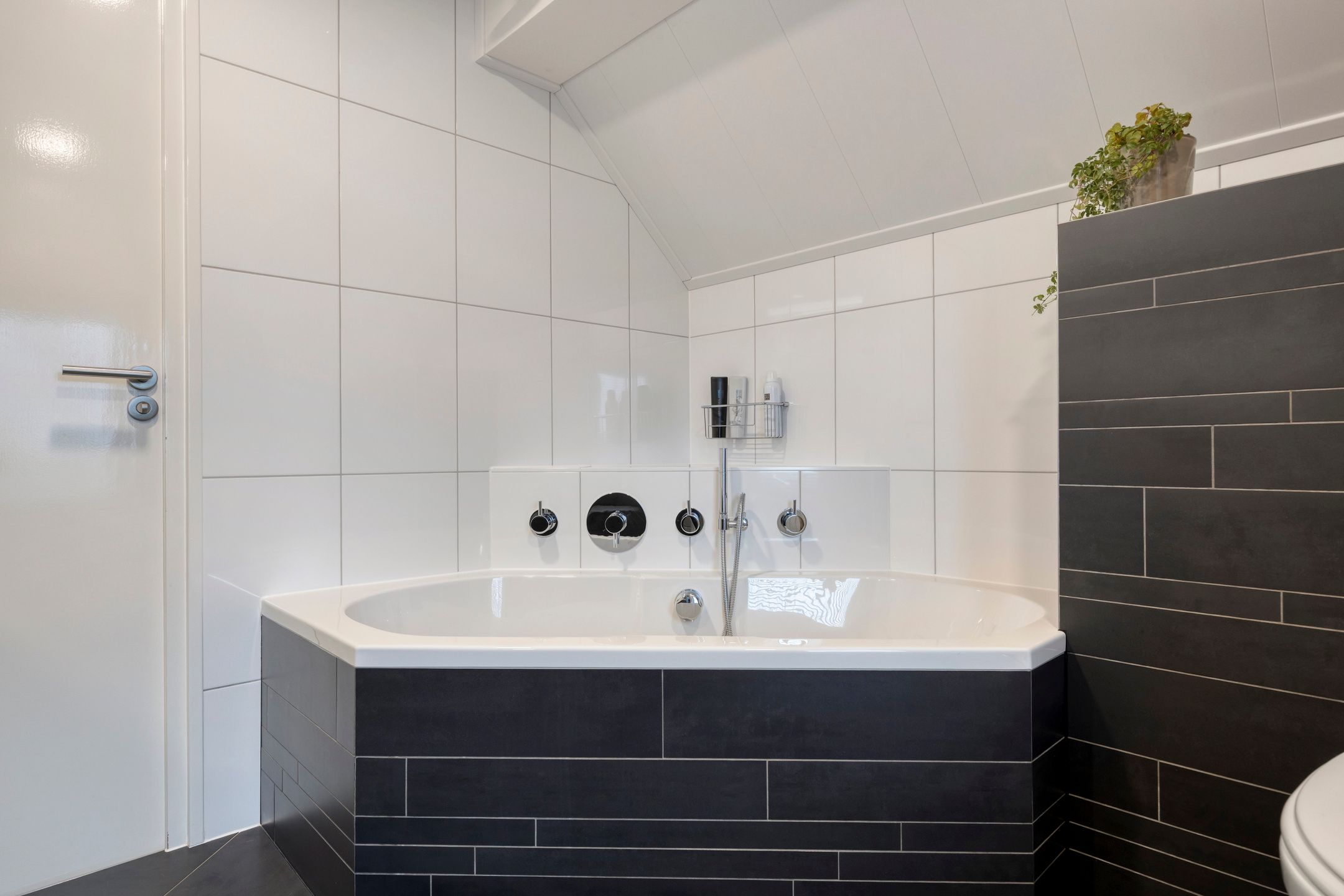 Photo 51 of Holderbergsestraat 5