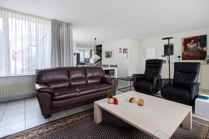 Foto 8 van Burg. Baron van Hövellstraat 10