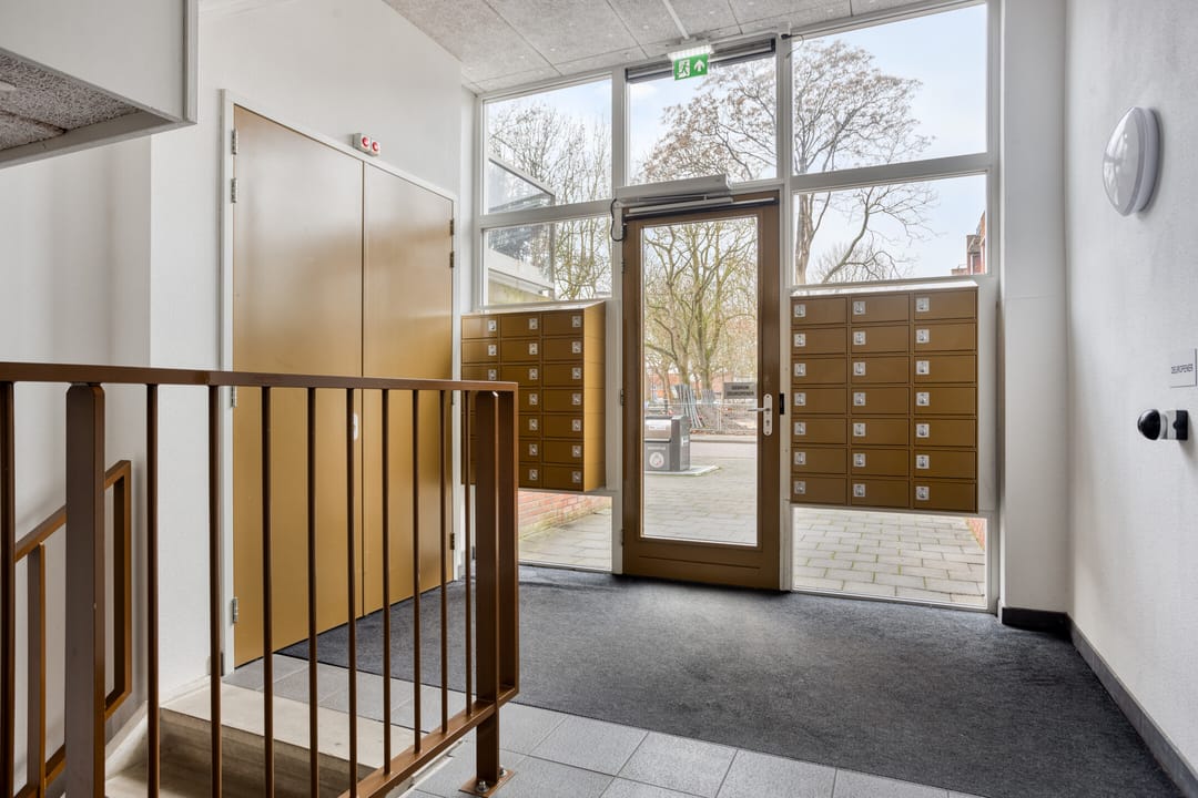 Photo 8 of Sint Laurentiusstraat 37