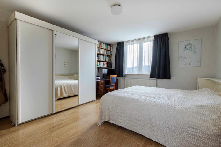 Foto 22 van Burg. Baron van Hövellstraat 10