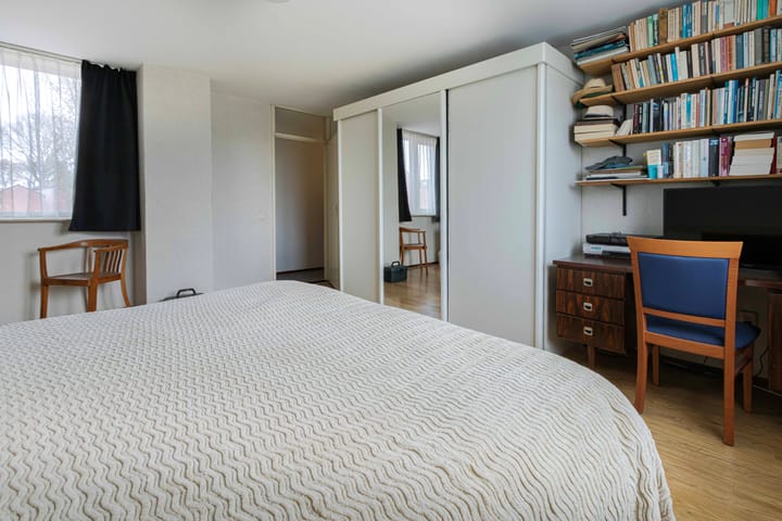 Foto 23 van Burg. Baron van Hövellstraat 10