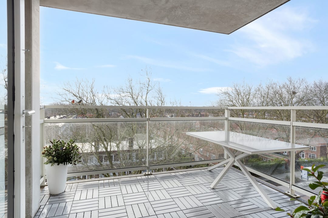 Photo 23 of Sint Laurentiusstraat 37