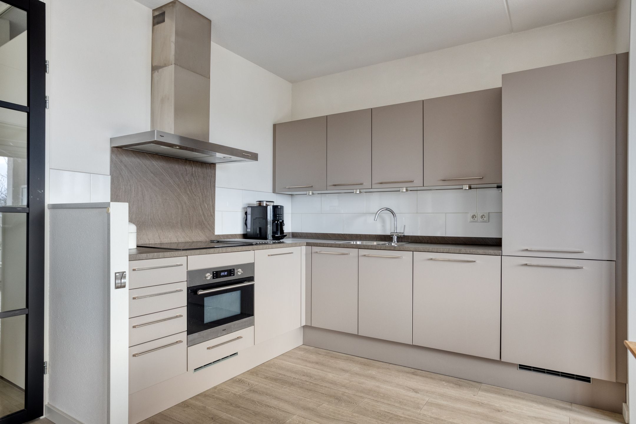 Photo 3 of Sint Laurentiusstraat 37