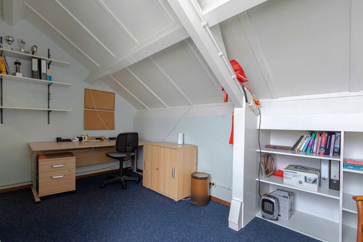 Foto 36 van Burg. Baron van Hövellstraat 10