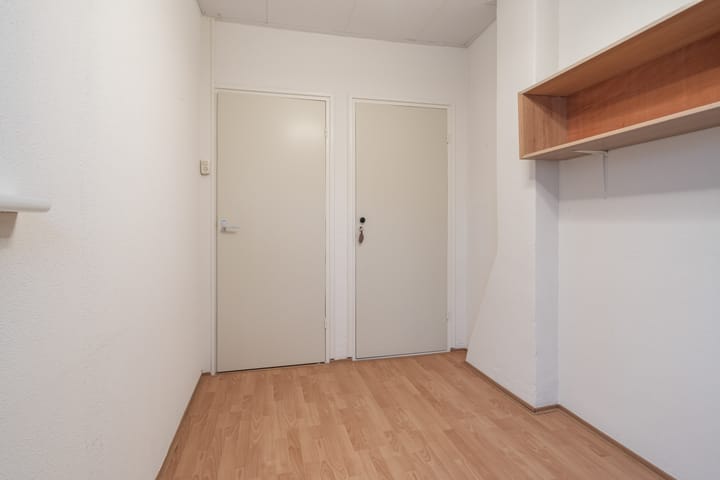 Foto 15 van Generaal Maczekstraat 126