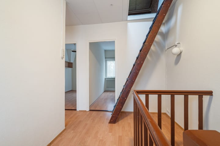 Foto 18 van Generaal Maczekstraat 126