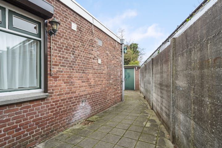 Foto 23 van Generaal Maczekstraat 126