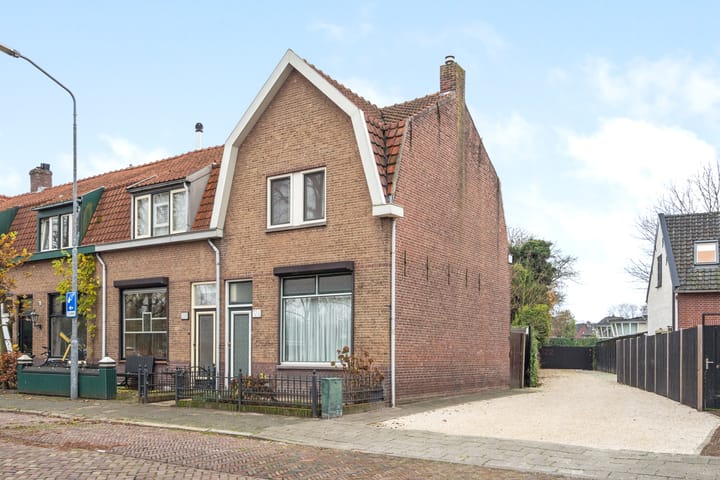 Foto 26 van Generaal Maczekstraat 126