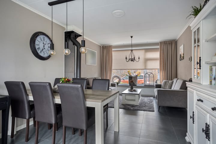 Photo 4 of Dorpslaan 42