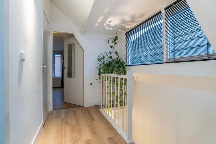 Foto 41 van Willem van Hillegaersbergstraat 34-A