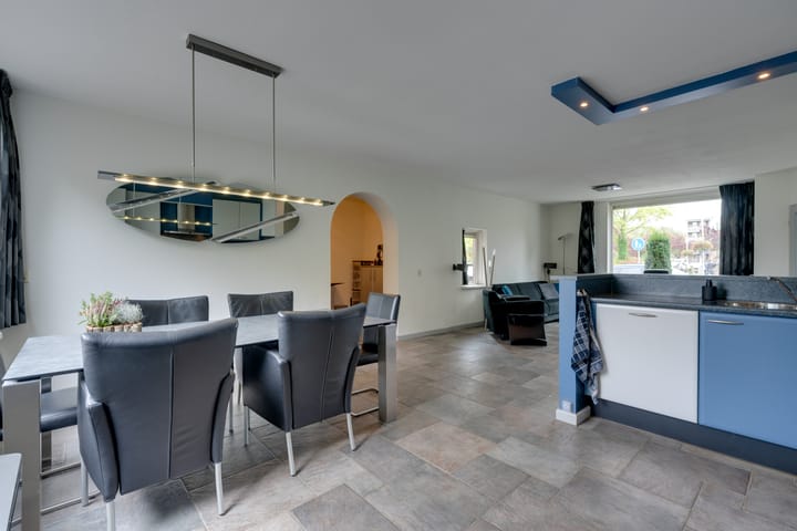 Foto 11 van Zeisstraat 14