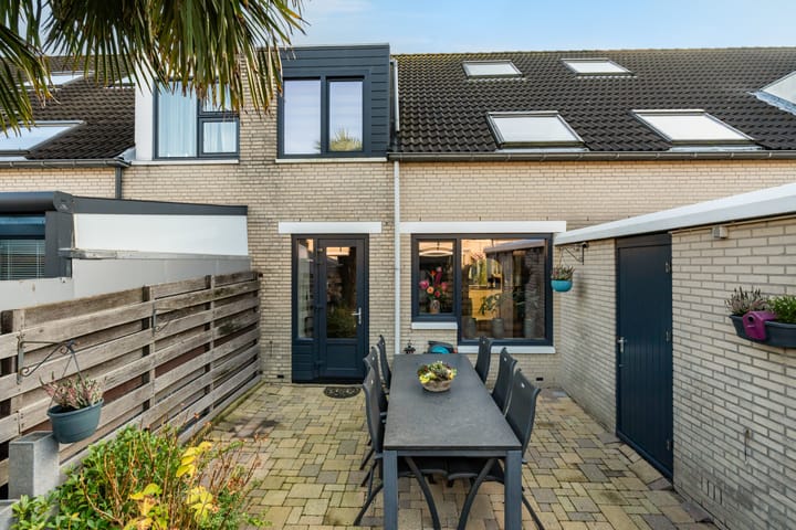 Foto 19 van Anzere 9