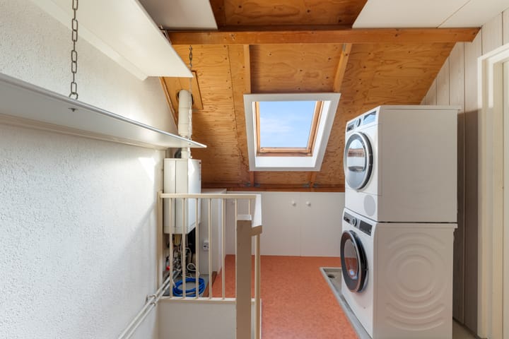 Foto 42 van Anzere 9