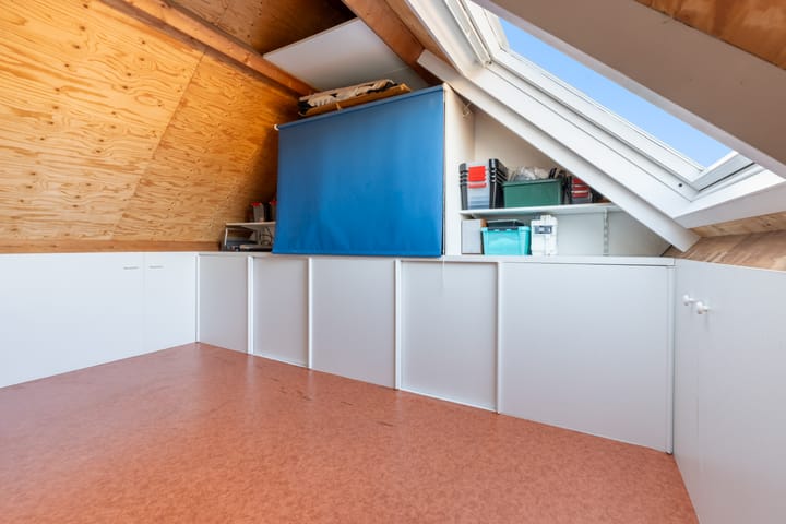 Foto 44 van Anzere 9