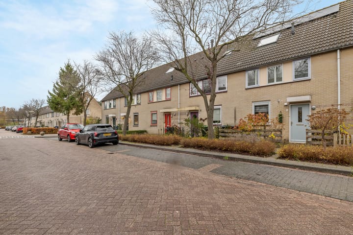 Photo 4 of Oliver Hardystraat 12