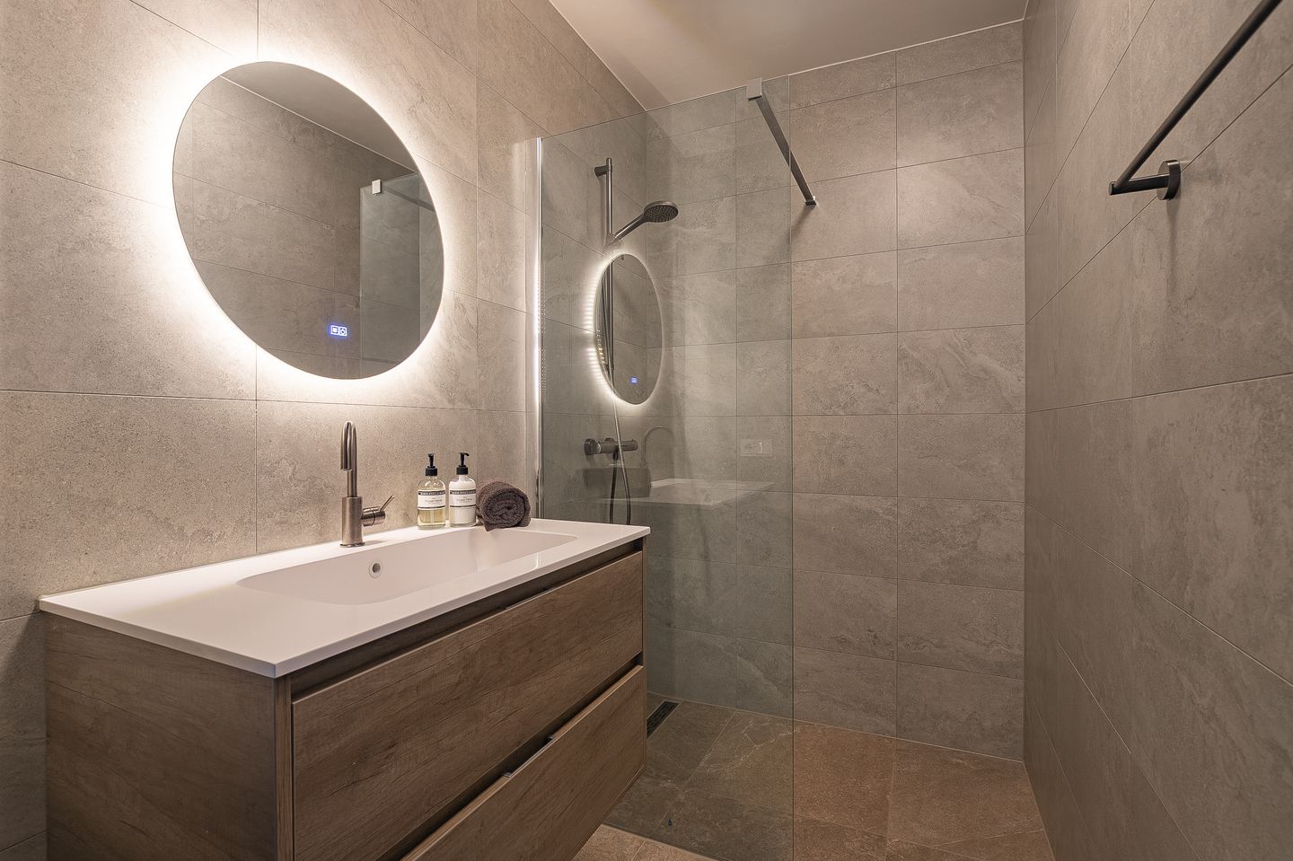 Foto 10 van Roserije 69-E