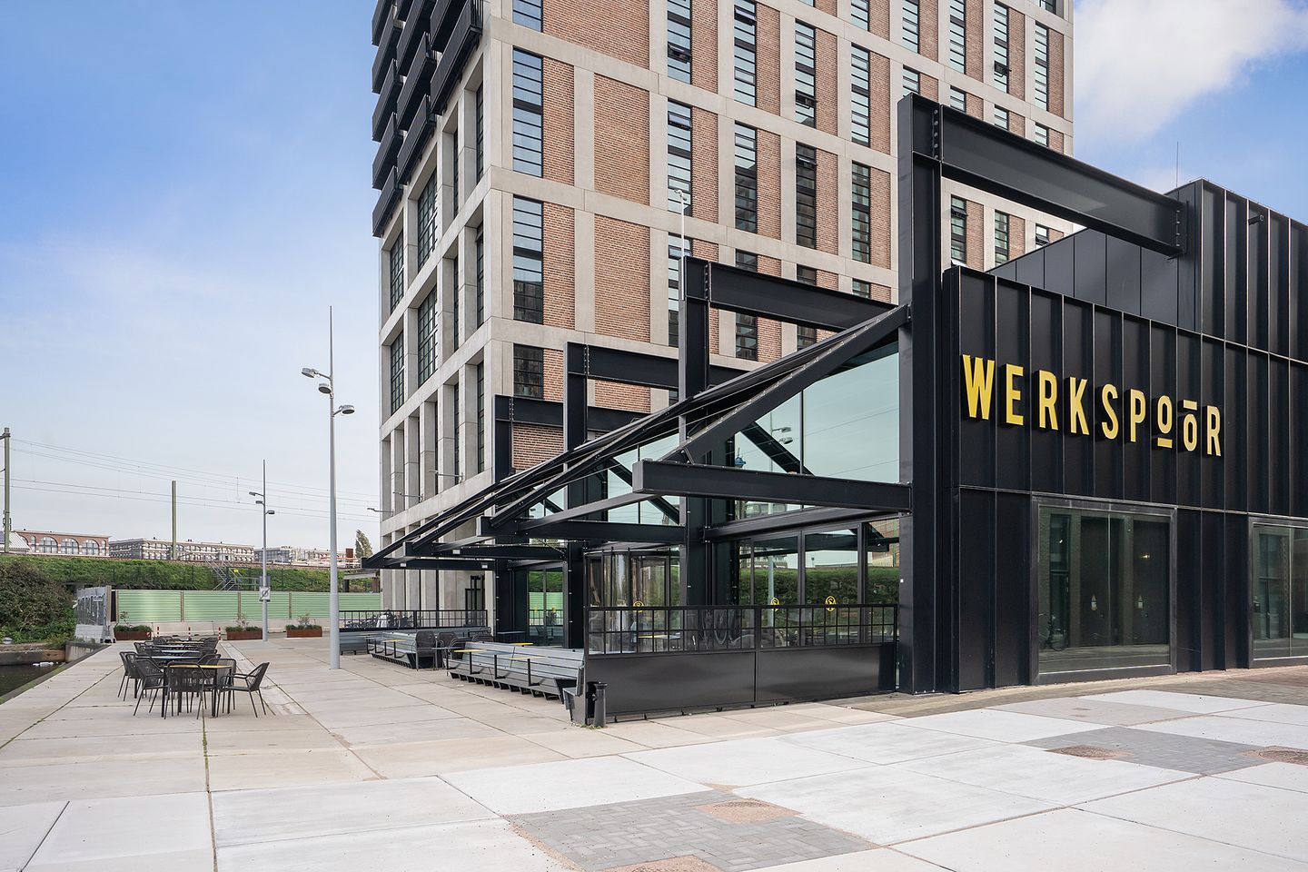 Photo 29 of Oostenburgermiddenstraat 451