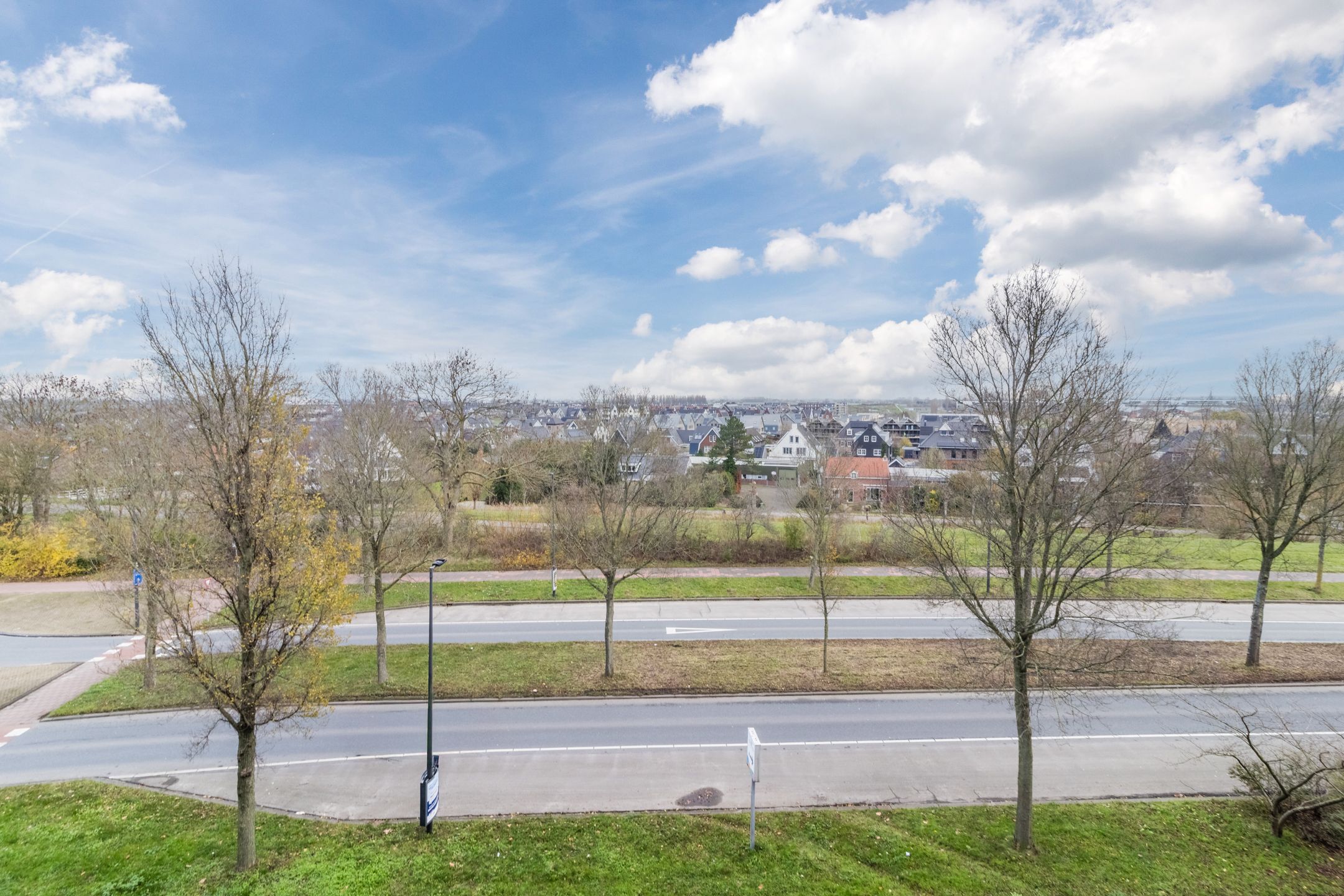 Photo 33 of Zwaluwstraat 200