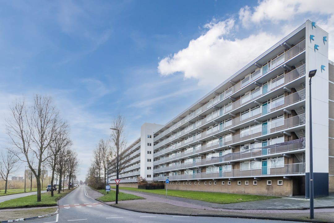 Photo 37 of Zwaluwstraat 200