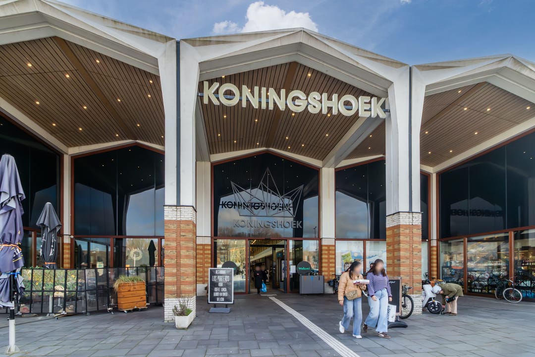 Photo 41 of Zwaluwstraat 200