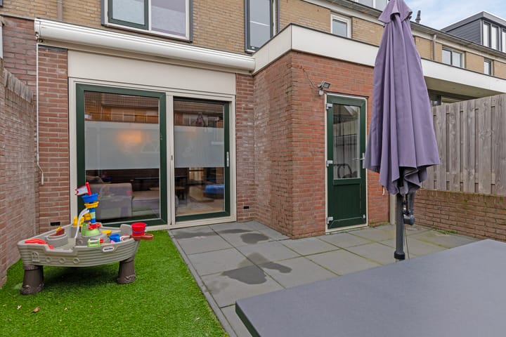 Foto 24 van Cornelis Spronghplantsoen 35