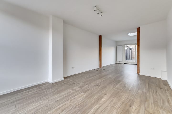 Foto 5 van Kanaalstraat 8