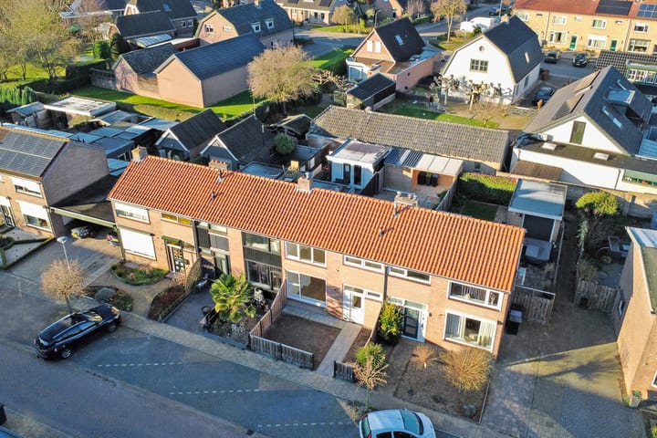 Foto 33 van Kanaalstraat 8