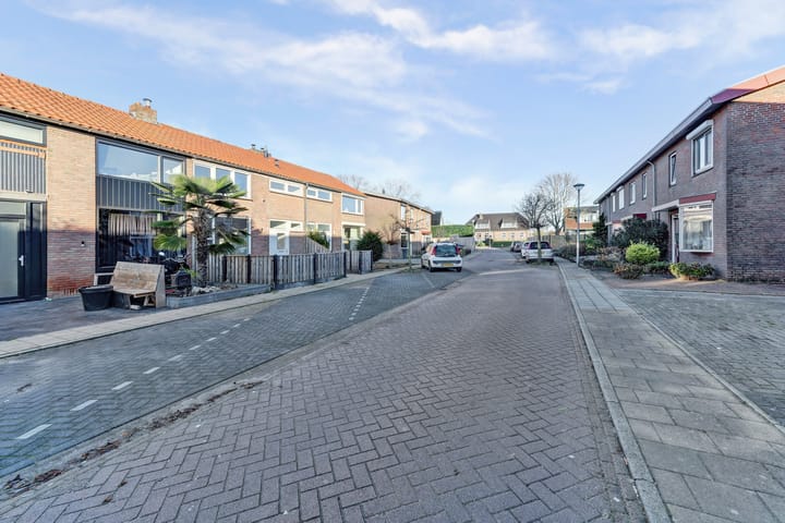 Foto 34 van Kanaalstraat 8