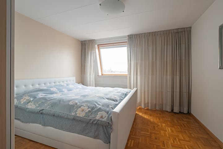 Photo 9 of Wilhelminasingel 42-F