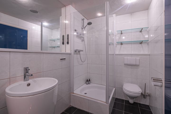 Photo 11 of Wilhelminasingel 42-F