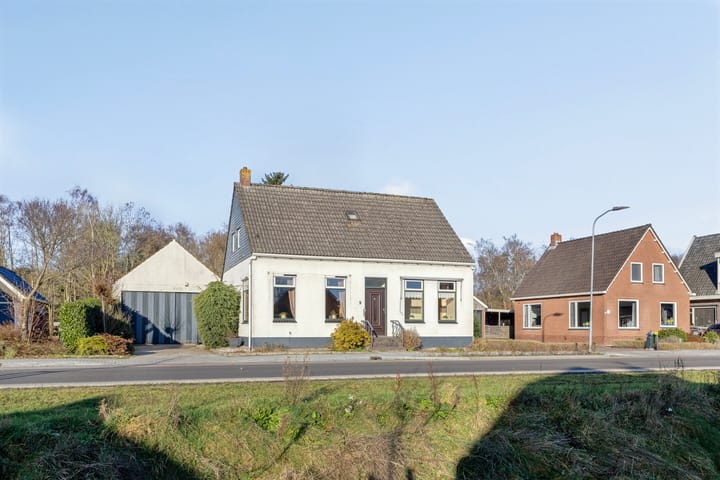 Photo 4 of Hoofdstraat 9