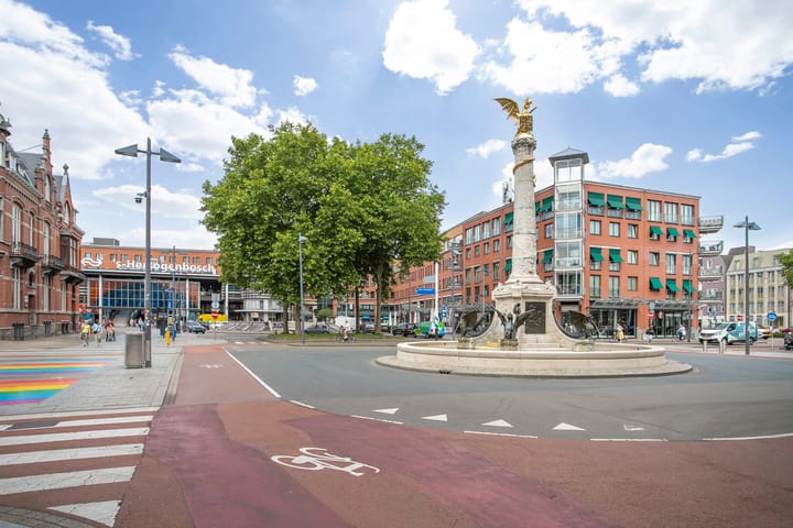 Foto 29 van Stationsplein 57