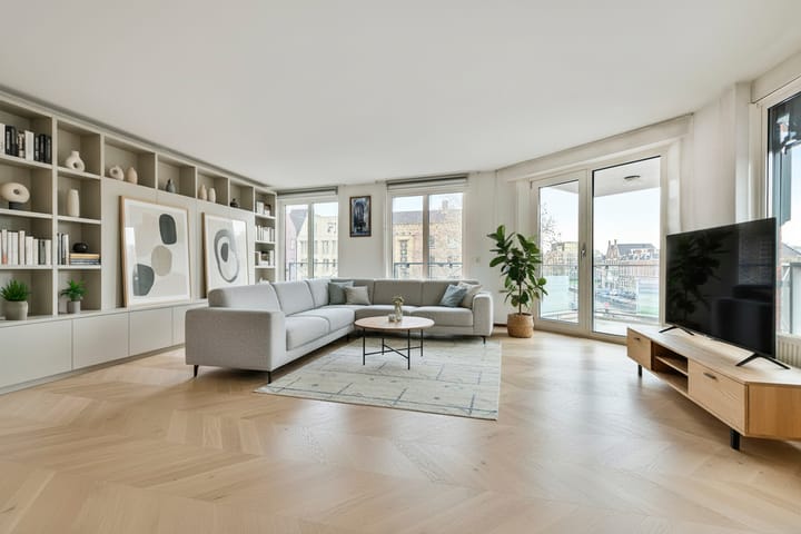 Foto 6 van Stationsplein 57