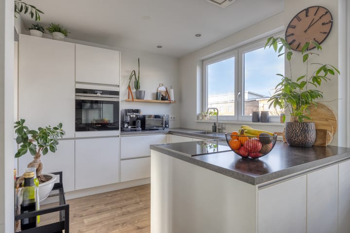 Foto 6 van Alfons Ariënsstraat 104