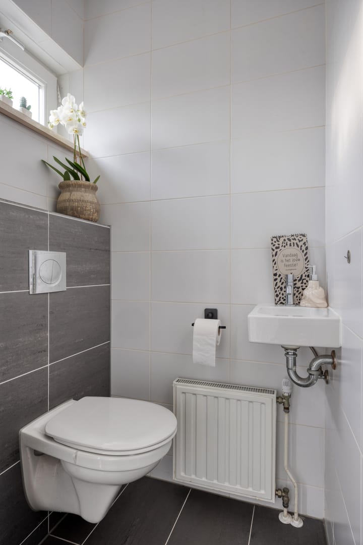 Foto 11 van Alfons Ariënsstraat 104