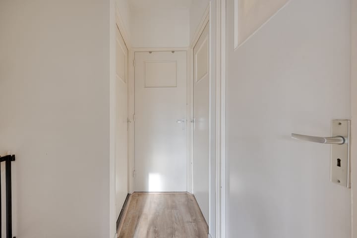 Foto 13 van Alfons Ariënsstraat 104