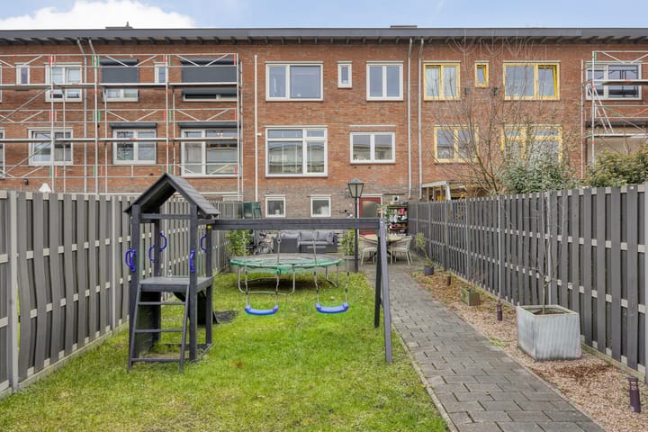 Foto 26 van Alfons Ariënsstraat 104