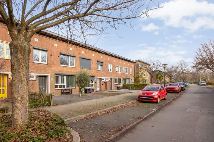 Foto 30 van Alfons Ariënsstraat 104