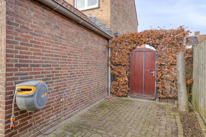 Foto 28 van Dr. Ariënsstraat 11