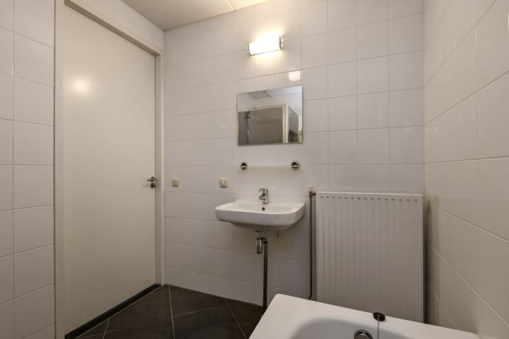 Foto 34 van Kruidenplein 80