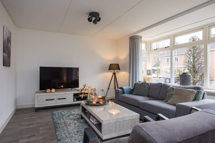 Foto 7 van van Bodelswingstraat 44