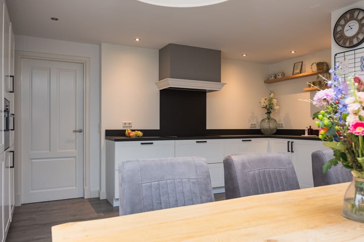 Foto 13 van van Bodelswingstraat 44