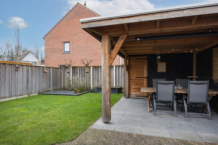 Foto 26 van van Bodelswingstraat 44