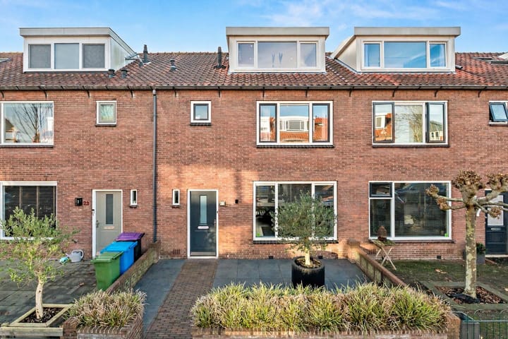 Koningin Wilhelminalaan 25