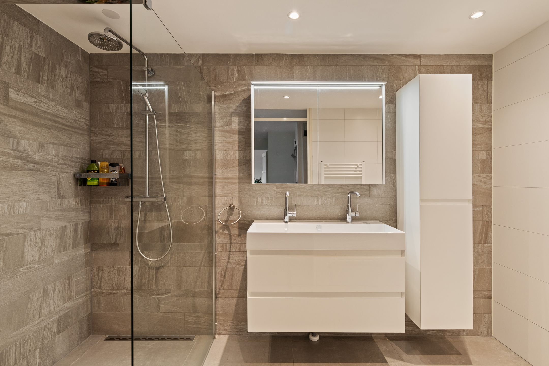 Photo 27 of Pegasusweg 72-B