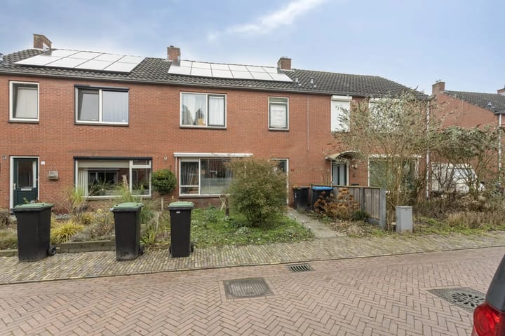 Foto 5 van Meester Krebbersstraat 15