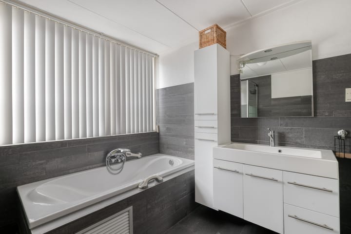 Photo 3 of Zuiderzeestraatweg 460