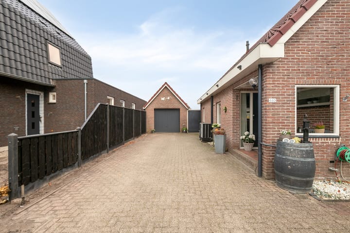 Photo 5 of Zuiderzeestraatweg 460