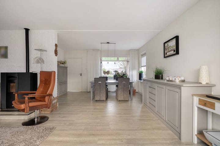 Photo 13 of Zuiderzeestraatweg 460