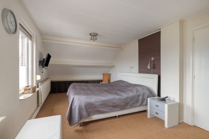 Photo 18 of Zuiderzeestraatweg 460